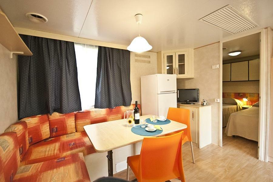 Acquaviva Village Camping ปอร์โตแฟร์ราโย ภายนอก รูปภาพ