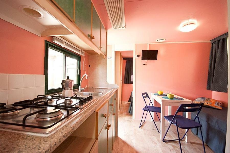 Acquaviva Village Camping ปอร์โตแฟร์ราโย ภายนอก รูปภาพ