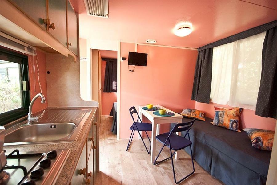 Acquaviva Village Camping ปอร์โตแฟร์ราโย ภายนอก รูปภาพ